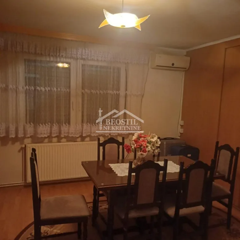 Kuća na prodaju, Centar, Stara Pazova, 189m², 199.000 €
