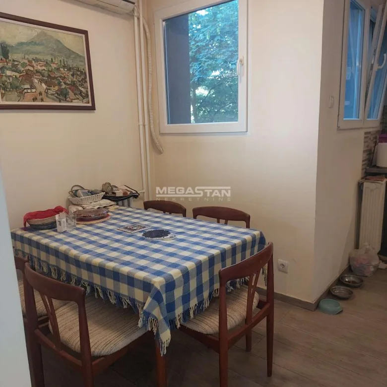 Trosoban stan na prodaju, Centar, Beograd, 82m², 390.000 €