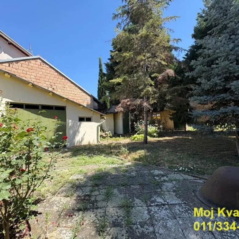Kuća za izdavanje, Centar, Pančevo, 142m², 1.000 €/mes