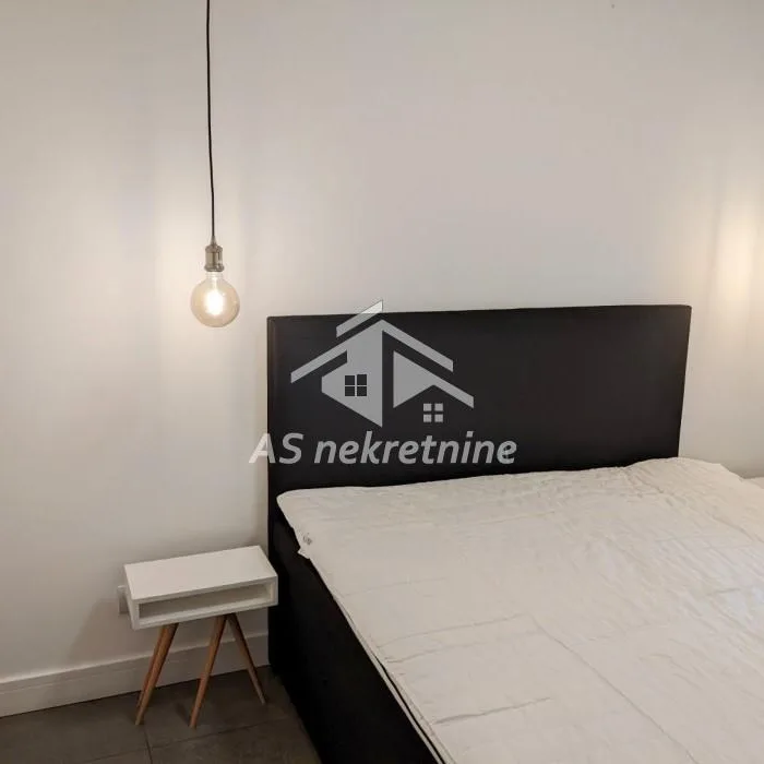 Stan Izdavanje Beograd Južni Bulevar 62 m2