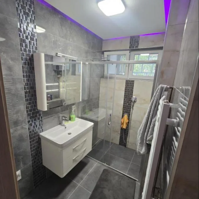 Dvosoban stan za izdavanje, Kej, Novi Sad, 64m², 800 €/mes