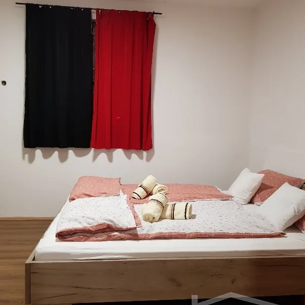 Kuća na prodaju, Susek, Beočin, 100m², 226.600 €