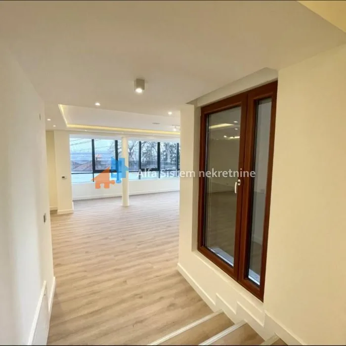 Četvorosoban stan za izdavanje, Senjak, Beograd, 153m², 4.150 €/mes