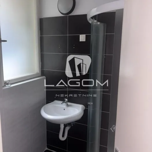 Trosoban stan za izdavanje, Knez Mihailova, Beograd, 89m², 1.400 €/mes
