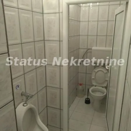 Lokal Izdavanje Novi Sad  450 m2