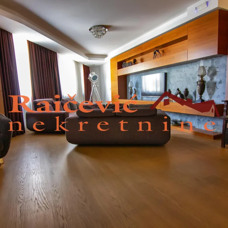 Stan Izdavanje Beograd Hram Svetog Save 189 m2