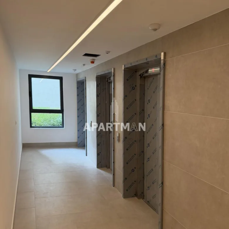 Četvorosoban stan na prodaju, Blok 65, Beograd, 106m², 465.000 €