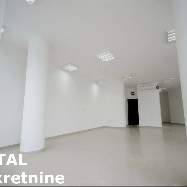 Lokal za izdavanje, Bulevar Oslobođenja, Novi Sad, 111m², 1.200 €/mes