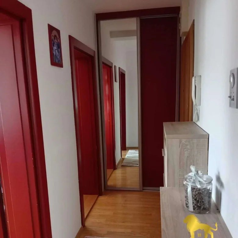 Stan Izdavanje Novi Sad  47 m2