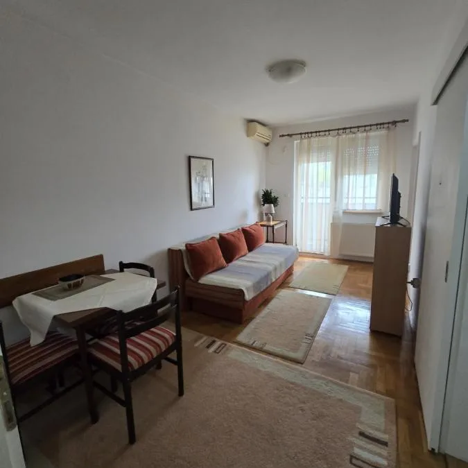 Stan Izdavanje Beograd Zeleni Venac 65 m2