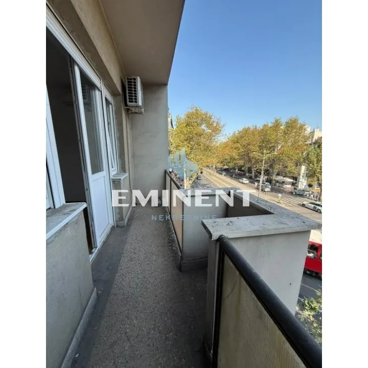 Dvosoban stan za izdavanje, Pravni Fakultet – Vračar, Beograd, 80m², 1.000 €/mes