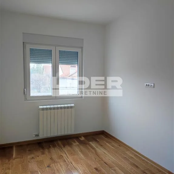 Dvoiposoban stan na prodaju, Borča, Beograd, 55m², 145.200 €