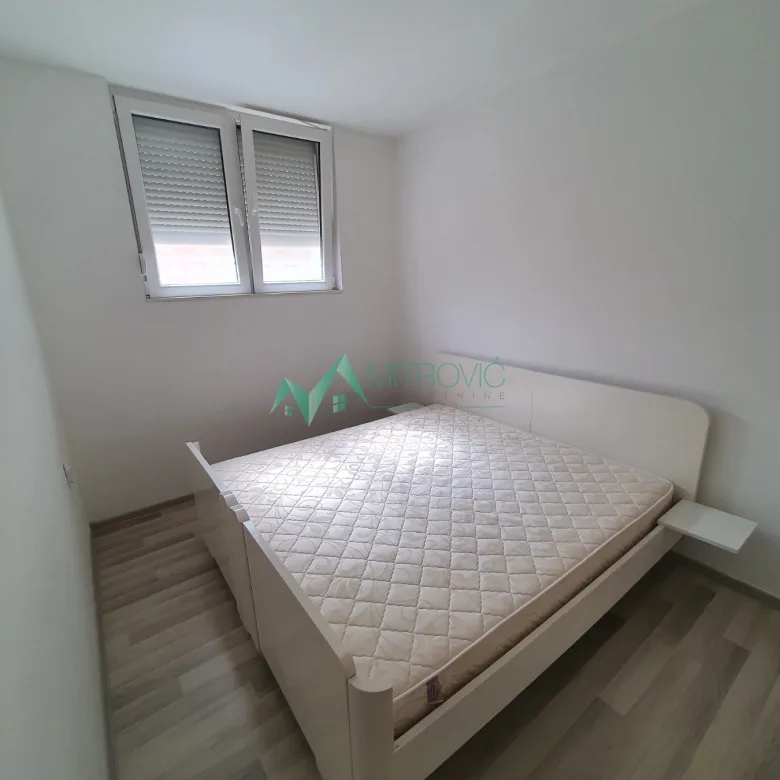 Četvorosoban stan na prodaju, Vrdnik, Irig, 78m², 90.640 €