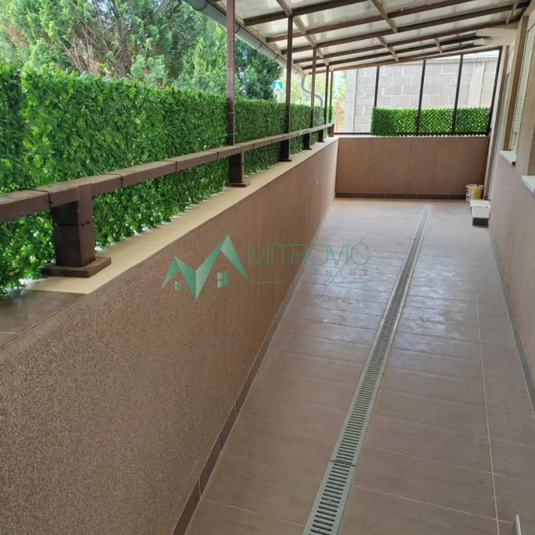 Četvorosoban stan na prodaju, Tatarsko Brdo, Novi Sad, 130m², 190.550 €