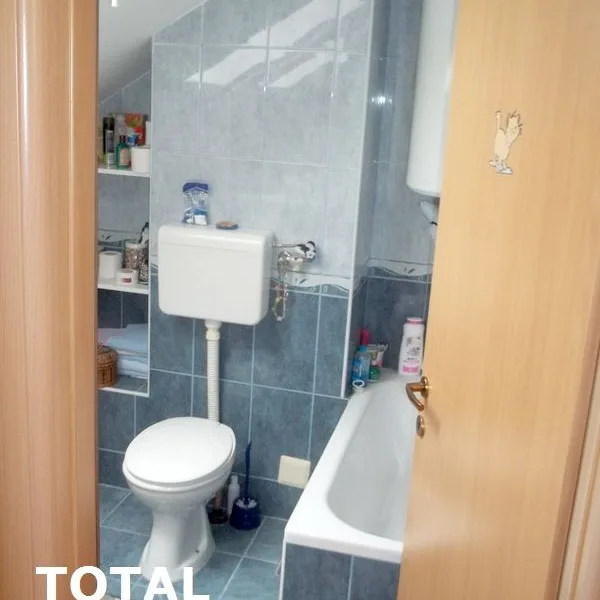 Trosoban stan na prodaju, Centar, Novi Sad, 76m², 3. sprat, 185.400 €