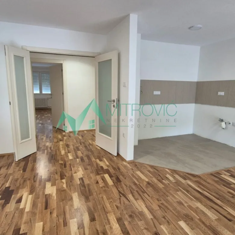 Stan Prodaja Novi Sad  95 m2