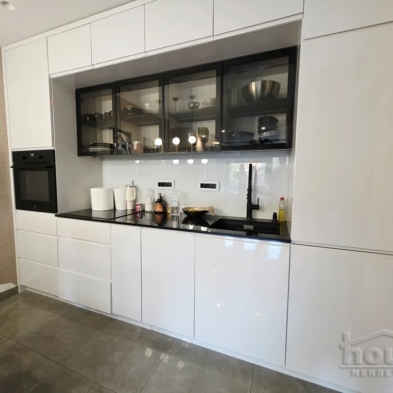 Stan Prodaja Novi Sad  70 m2