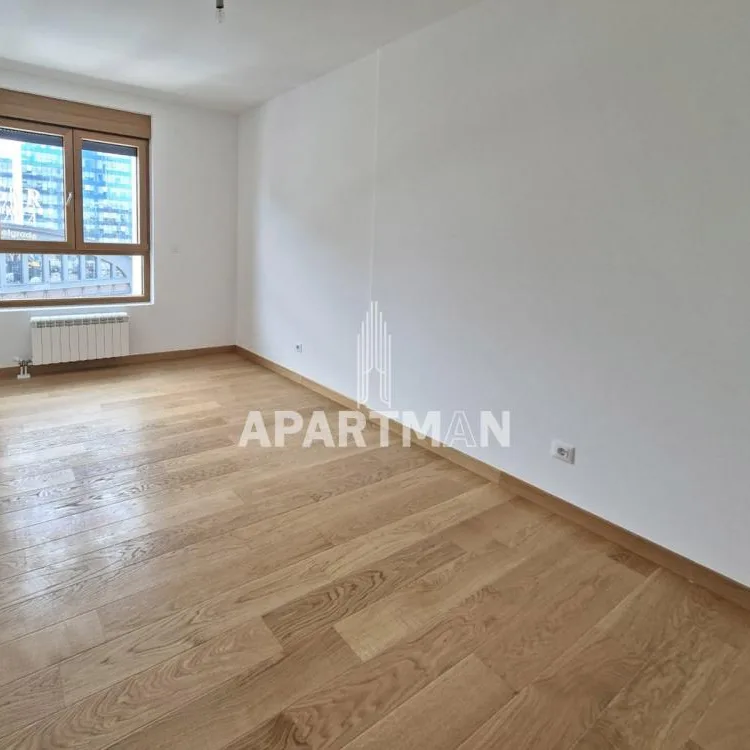 Stan Prodaja Beograd Blok 65 106 m2