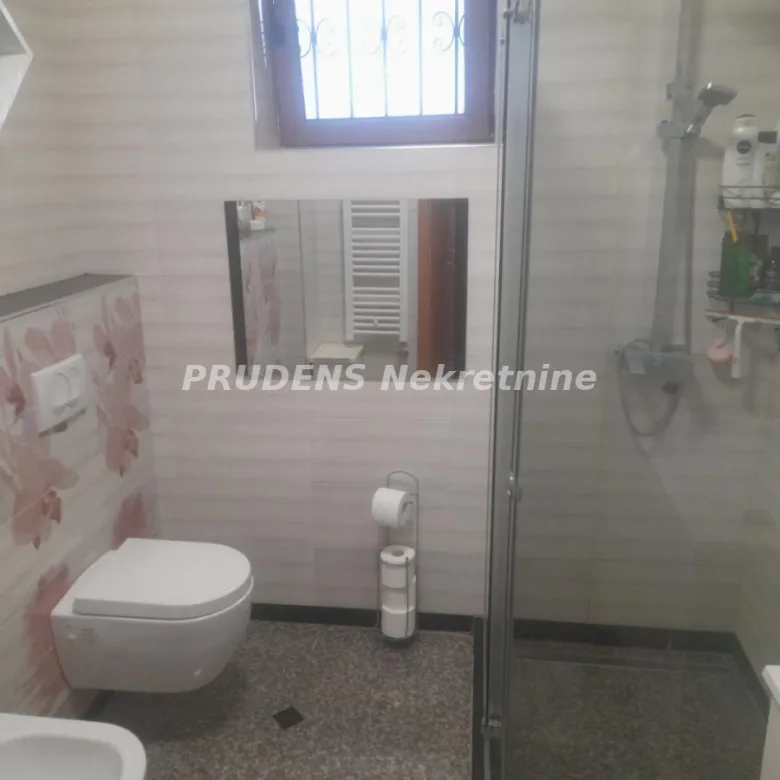 Kuća na prodaju, Surčin, Beograd, 190m², 1.500.000 €