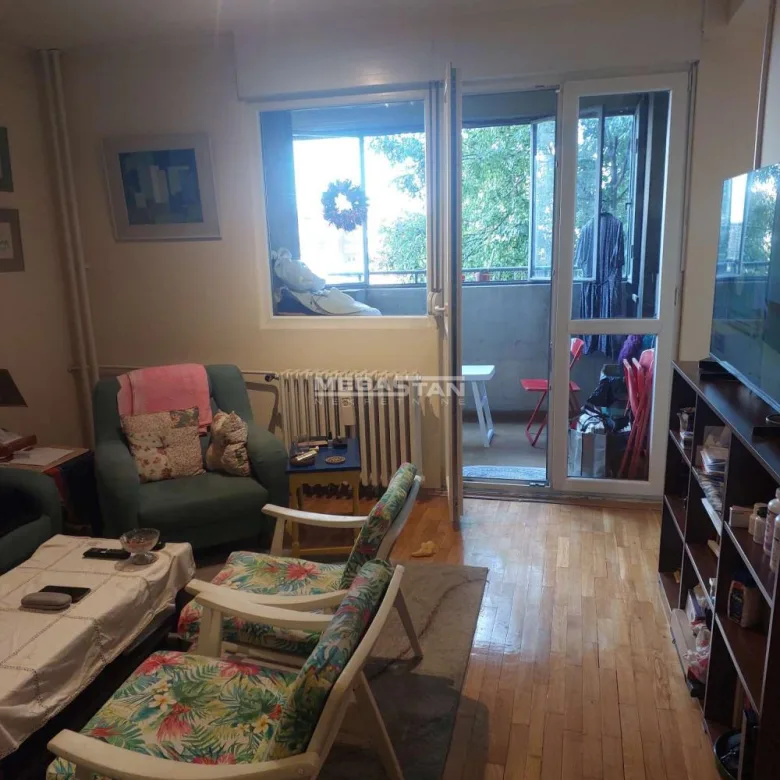Stan Prodaja Beograd Klinički Centar 82 m2