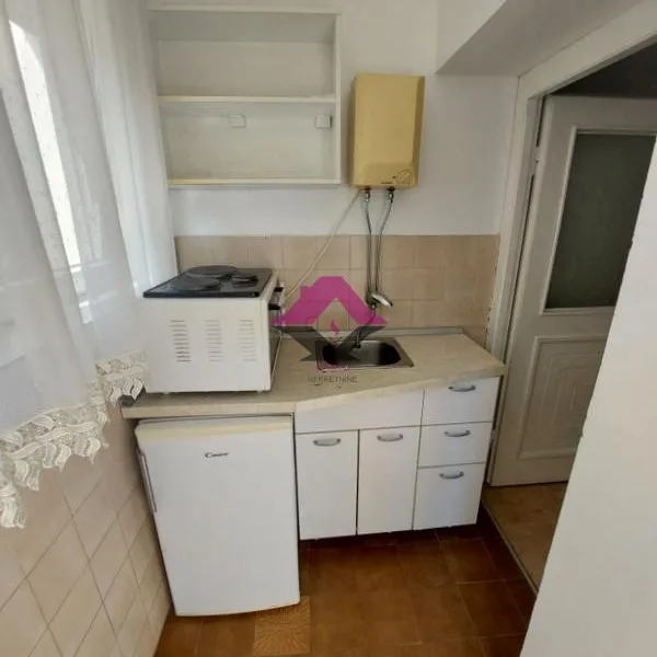 Višesoban stan na prodaju, Novi Grad, Beograd, 92m², 1. sprat, 215.000 €