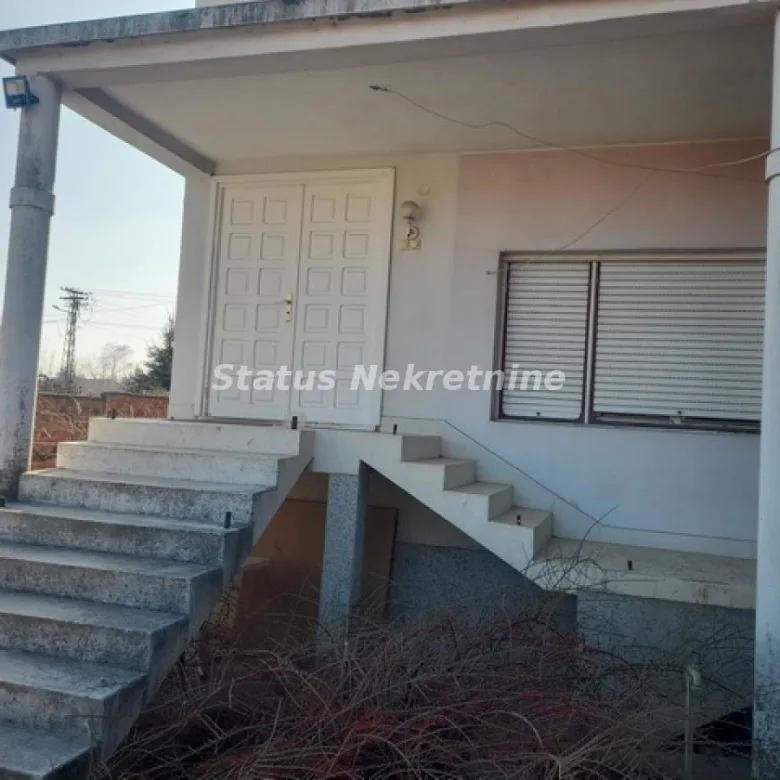 Kuća na prodaju, Centar, Inđija, 180m², 257.500 €