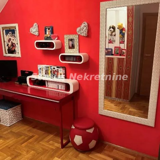 Četvoroiposoban stan na prodaju, Novo Naselje, Novi Sad, 120m², 309.000 €