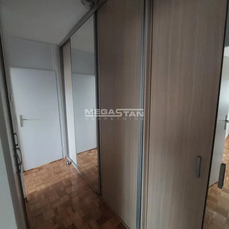 Trosoban stan za izdavanje, Banjica, Beograd, 77m², 650 €/mes