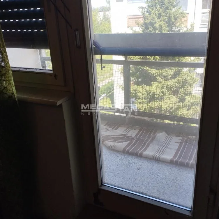 Trosoban stan na prodaju, Padinska Skela, Beograd, 70m², 69.000 €