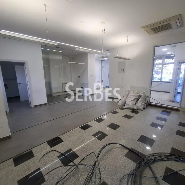 Lokal Izdavanje Novi Sad  400 m2