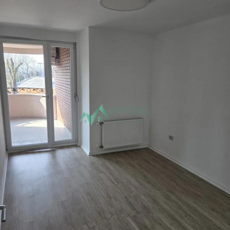 Stan Prodaja Novi Sad  104 m2