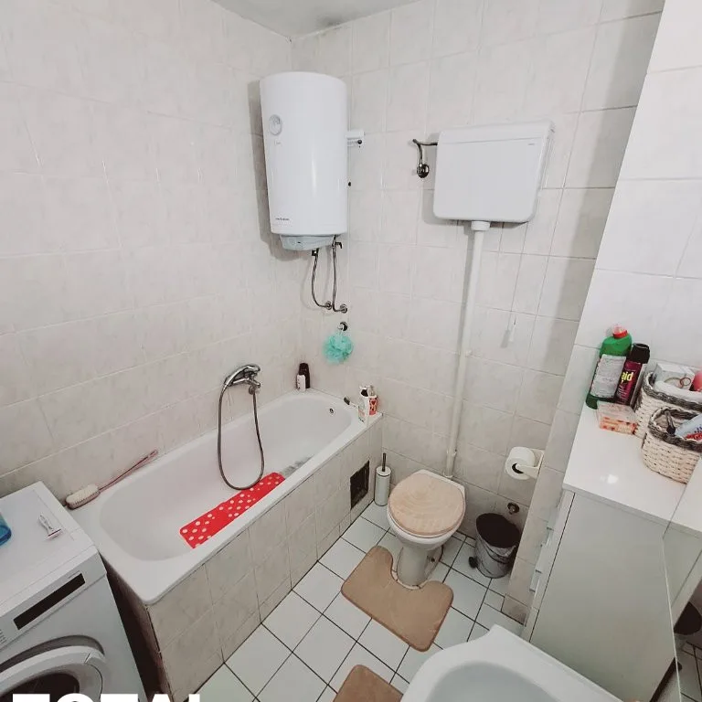 Troiposoban stan na prodaju, Bulevar Oslobođenja, Novi Sad, 80m², 5. sprat, 208.000 €