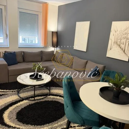 Stan Izdavanje Novi Sad  48 m2