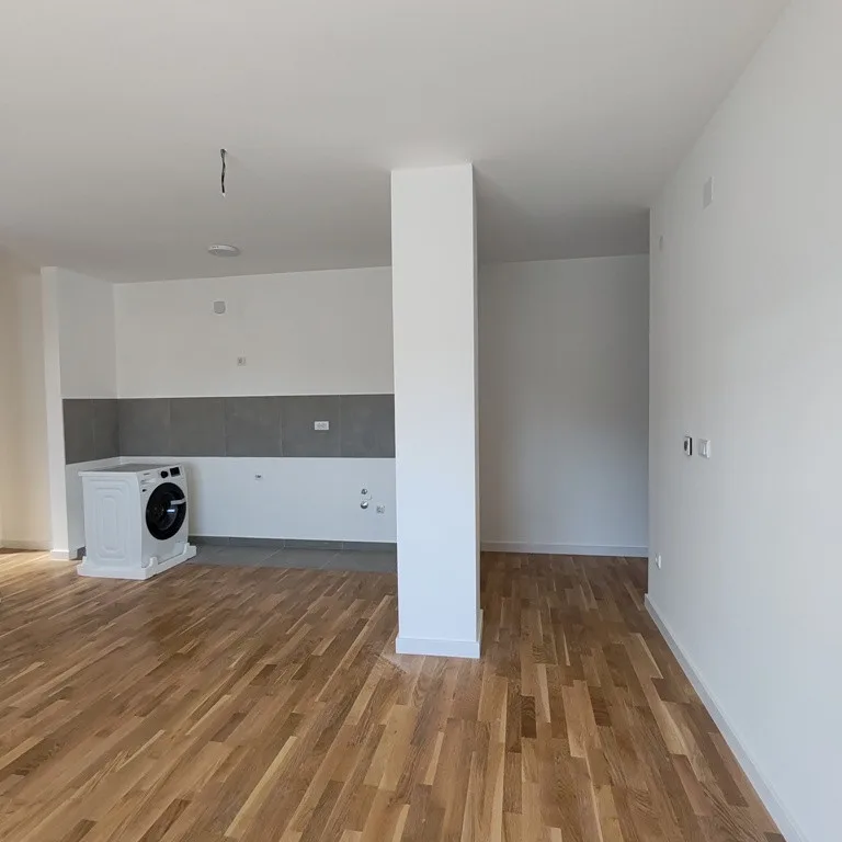 Stan Prodaja Novi Sad  48 m2