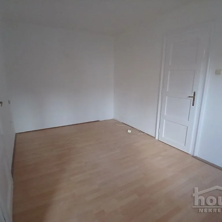 Trosoban stan na prodaju, Centar, Novi Sad, 77m², 2. sprat, 215.600 €
