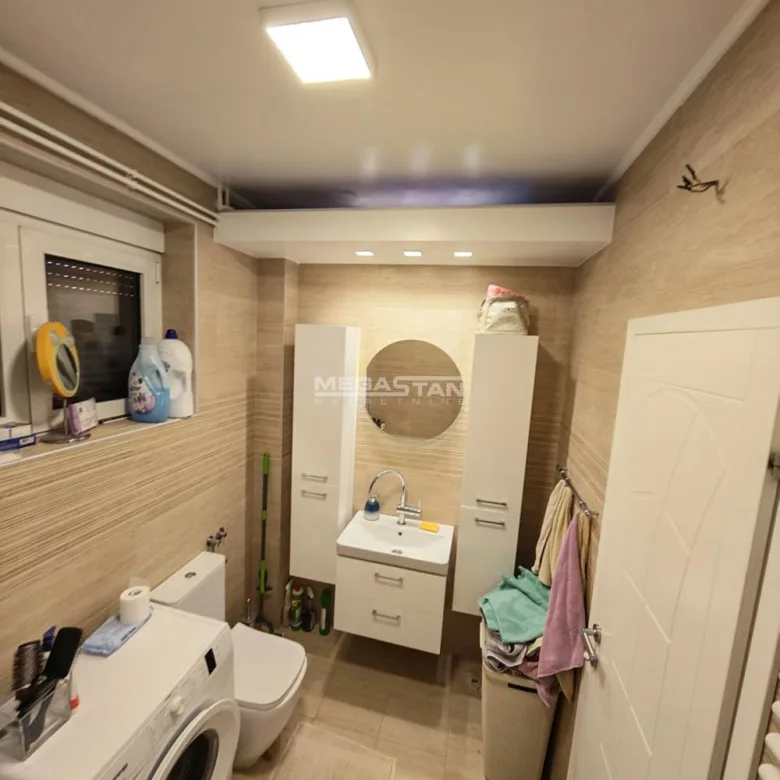 Kuća na prodaju, Margita, Pančevo, 240m², 320.000 €