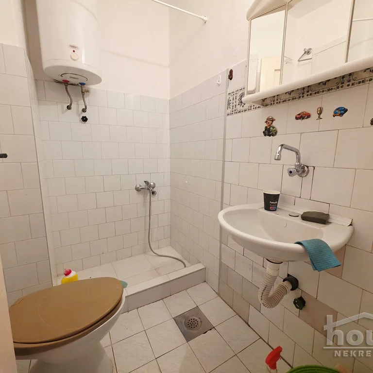 Stan Prodaja Novi Sad Cara Dušana 43 m2