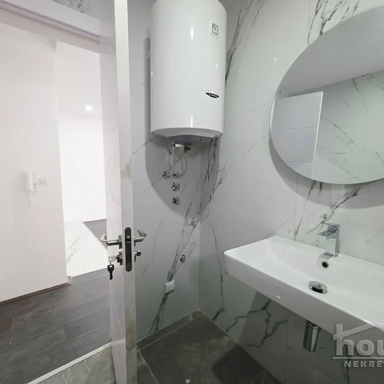 Kuća Prodaja Novi Sad  200 m2