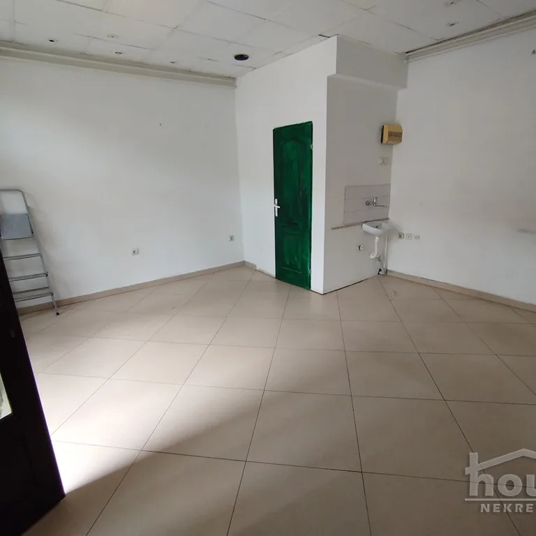 Lokal Izdavanje Novi Sad  20 m2