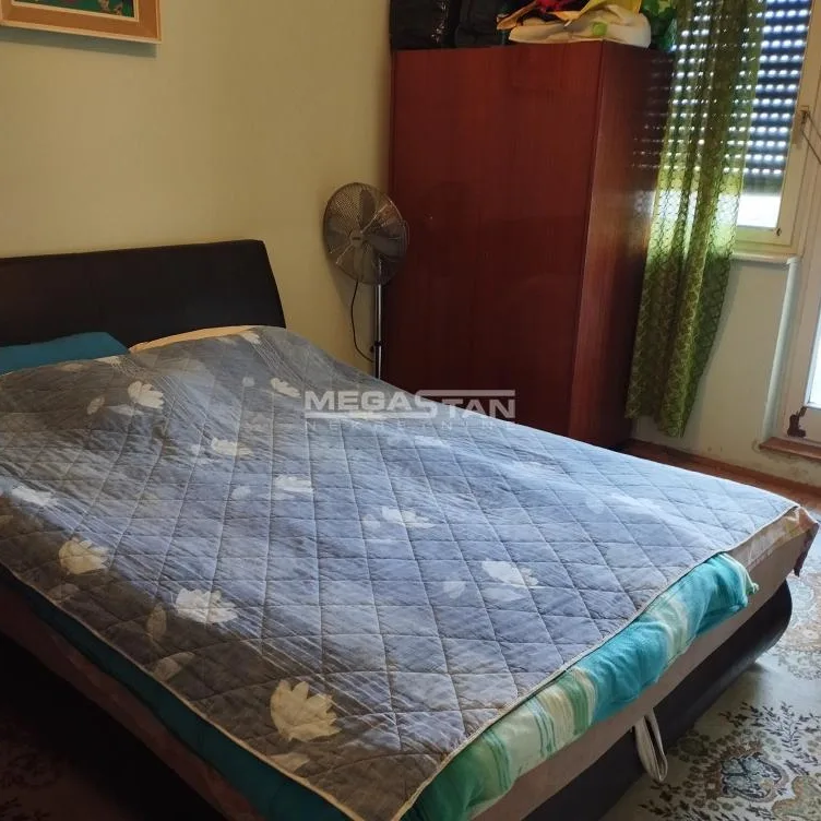 Trosoban stan na prodaju, Padinska Skela, Beograd, 70m², 69.000 €