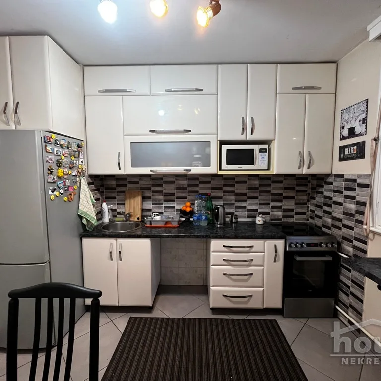 Trosoban stan na prodaju, Liman 1, Novi Sad, 81m², 235.000 €
