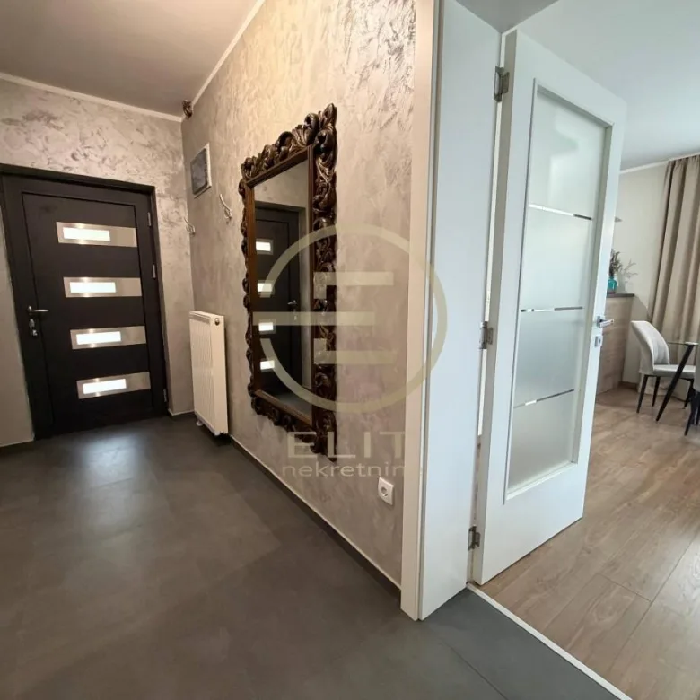 Kuća na prodaju, Sremska Kamenica, Novi Sad, 174m², 485.000 €