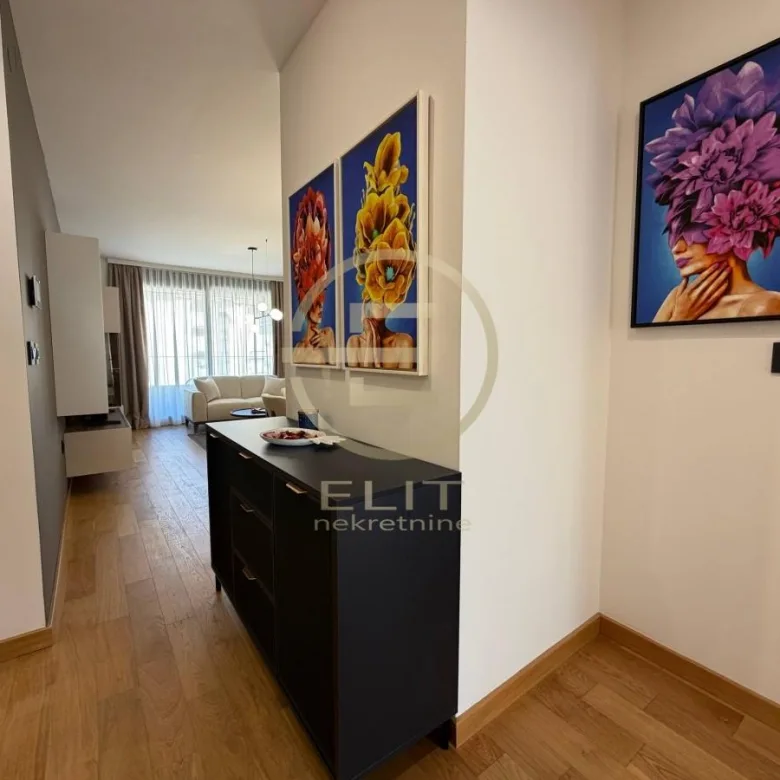 Trosoban stan za izdavanje, Sajmište, Novi Sad, 72m², 1.300 €/mes