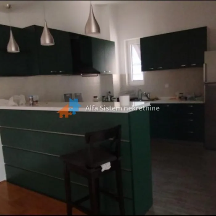 Stan Izdavanje Beograd Beogradska 170 m2