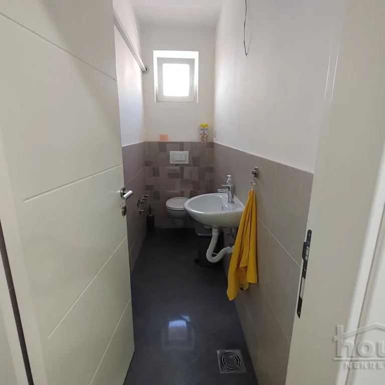 Lokal za izdavanje, Novo Naselje, Novi Sad, 539m², 2.800 €/mes