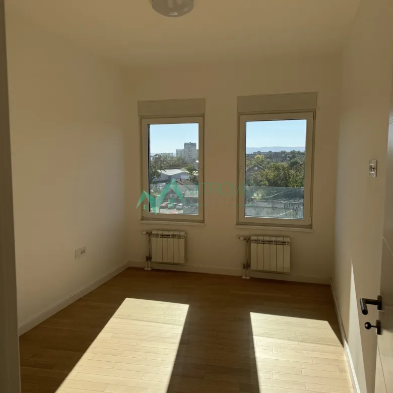 Lokal Prodaja Novi Sad  88 m2