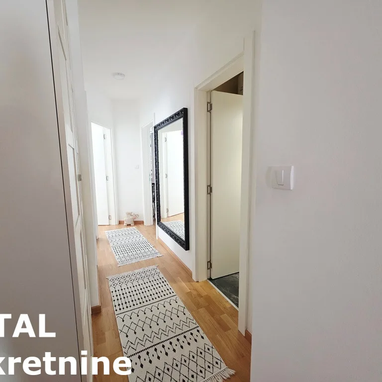 Troiposoban stan na prodaju, Lipov Gaj, Novi Sad, 72m², 1. sprat, 144.000 €