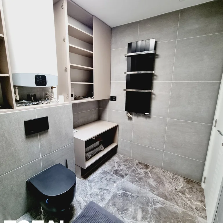 Četvorosoban stan na prodaju, Grbavica, Novi Sad, 122m², 7. sprat, 430.000 €