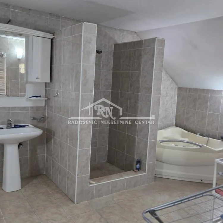 Stan Izdavanje Beograd Boleč 200 m2