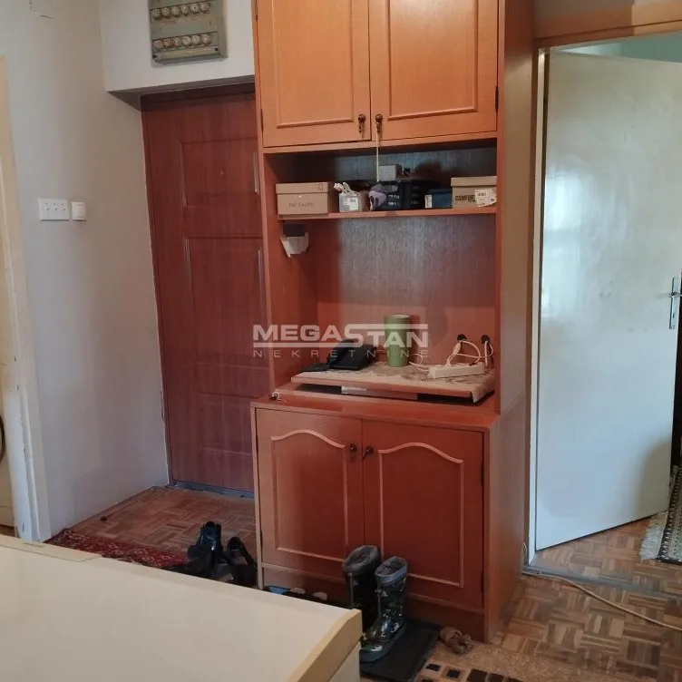 Trosoban stan na prodaju, Padinska Skela, Beograd, 70m², 69.000 €